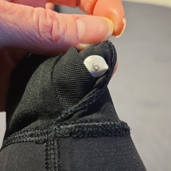 lululemon athletica Charcoal Sports Bra - Picture 5 of 8